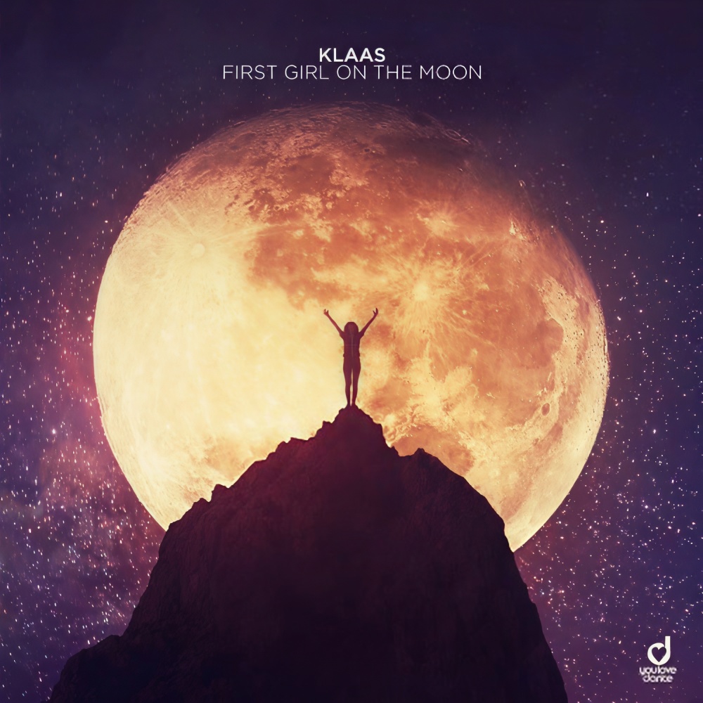 First Girl On The Moon (Extended Mix)