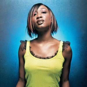 ดาวน์โหลดและฟังเพลง Shape of You พร้อมเนื้อเพลงจาก Beverley Knight