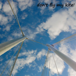收聽Shifter的Don't Fly My Kite歌詞歌曲
