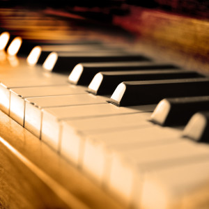 Listen to Merry Christmas song with lyrics from Pianomuziek