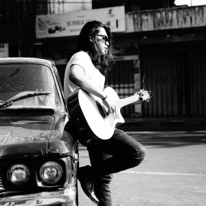 Listen to Sittin On song with lyrics from Arkana Sultan