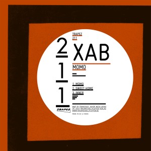 ดาวน์โหลดและฟังเพลง Momo พร้อมเนื้อเพลงจาก XAB