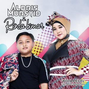 Dengarkan Kota Pecel lagu dari Aldris Mursyid dengan lirik