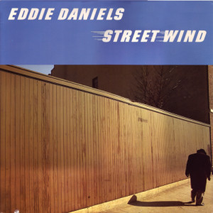 收聽Eddie Daniels的What's At The End Of A Rainbow歌詞歌曲