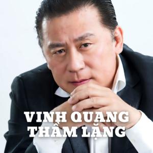 Listen to Vinh Quang Thầm Lặng song with lyrics from Tạ Minh Tâm