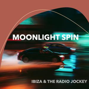 İbiza的專輯Moonlight Spin (feat. The Radio Jockey)