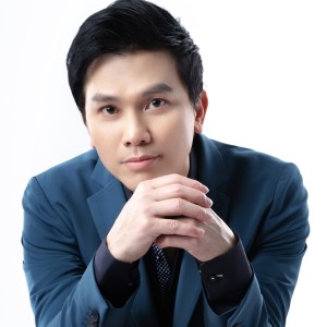 Listen to Thương cha (#2) song with lyrics from Mạnh Quỳnh