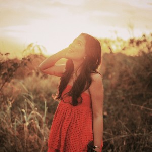 收聽Reneé Dominique的Love Grows (Where My Rosemary Goes)歌詞歌曲