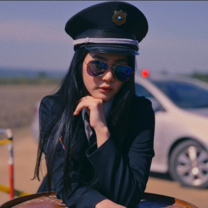 Listen to หลงรักหมวดบุษรา song with lyrics from ฮีทสึ่มดิ๊ว