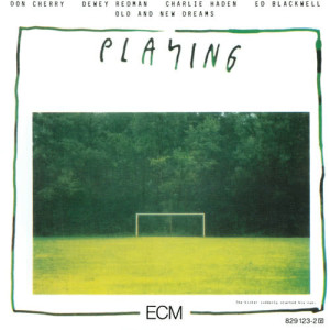 ดาวน์โหลดและฟังเพลง Playing พร้อมเนื้อเพลงจาก Old And New Dreams