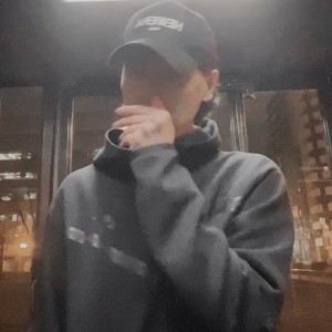 收听Nakamichi的2 WING (Explicit)歌词歌曲