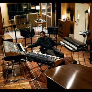 default playlist img