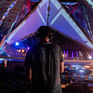 ดาวน์โหลดและฟังเพลง Hava dream พร้อมเนื้อเพลงจาก Psycatrick