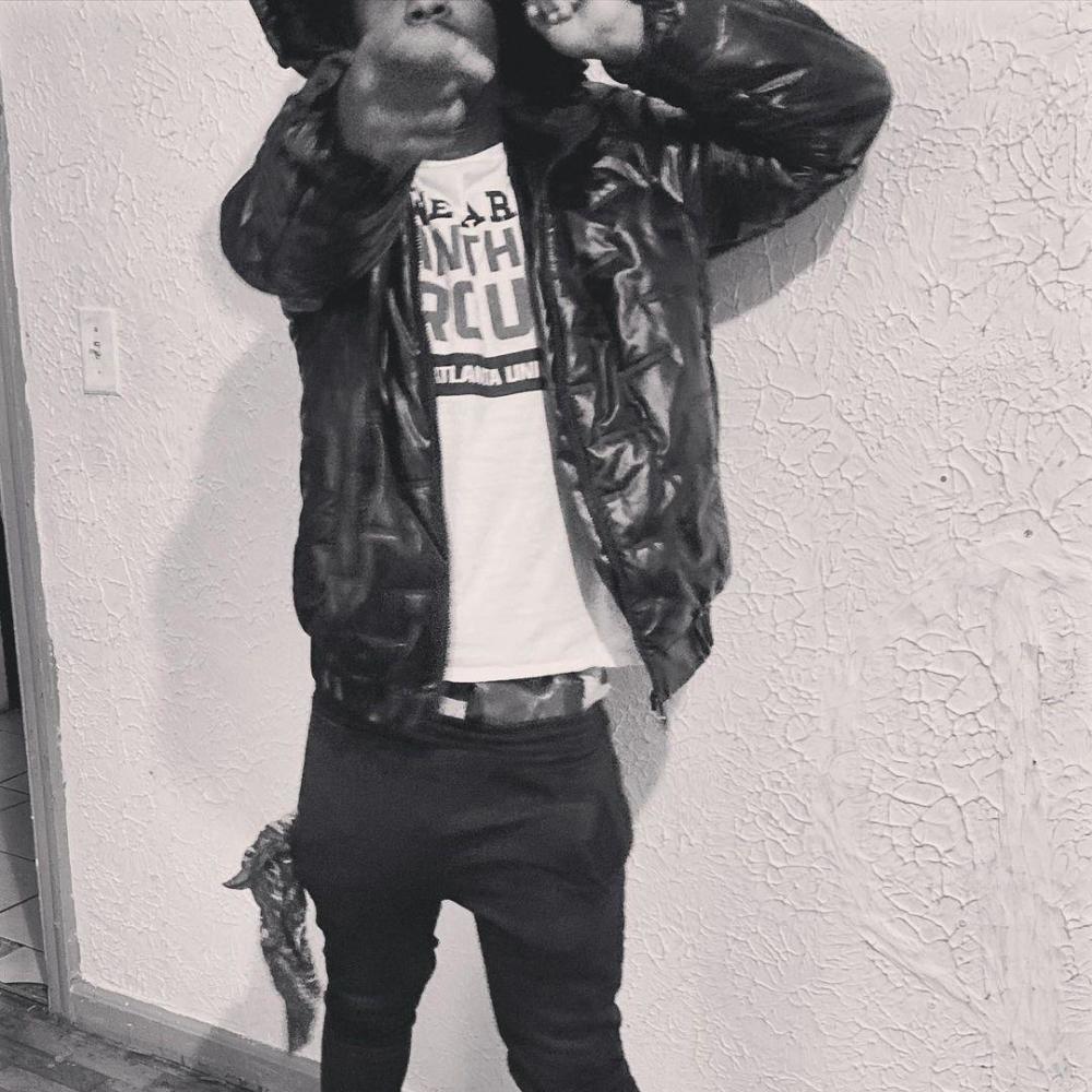 Diamonds Dancin! (feat. Blockboy SANTANA) (Explicit)