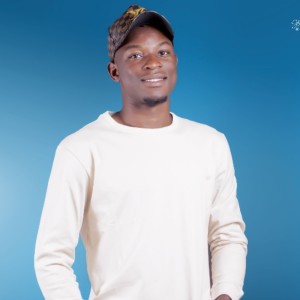 Dengarkan lagu My woman nyanyian Dee Zambia dengan lirik