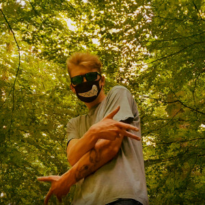 ดาวน์โหลดและฟังเพลง Singular (Explicit) พร้อมเนื้อเพลงจาก MC T