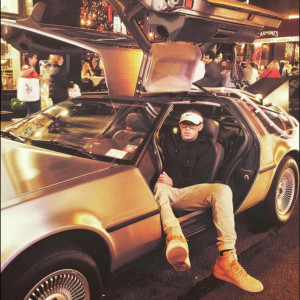 收聽Angelito的Vengo del Futuro (Explicit)歌詞歌曲