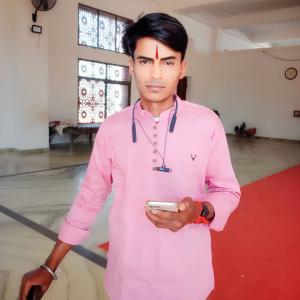 收聽Meenawati King的Dil Me Raz Kare Chi Ab Kha Dal Li Dera (feat. Paylet Meena)歌詞歌曲