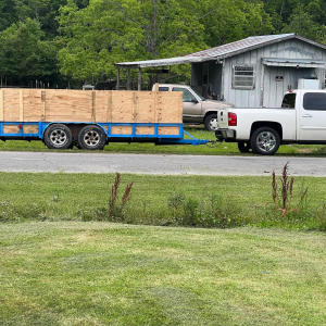 收聽Mr. Wood Wagon的Pop that throw dat (Backroad riderz version) (feat. Bigjay) (Explicit)歌詞歌曲