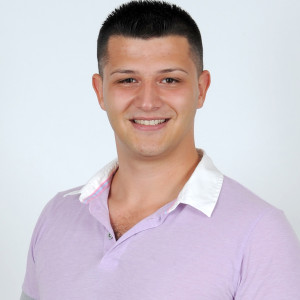 Listen to Viata mea, norocul meu song with lyrics from Adi Popescu
