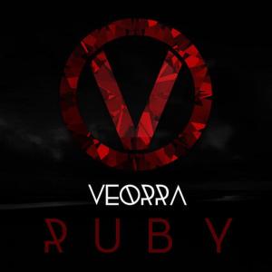 ดาวน์โหลดและฟังเพลง Silk พร้อมเนื้อเพลงจาก Veorra