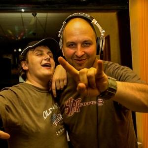 ดาวน์โหลดและฟังเพลง Na Teba Sa Divam (Explicit) พร้อมเนื้อเพลงจาก Dara Rolins