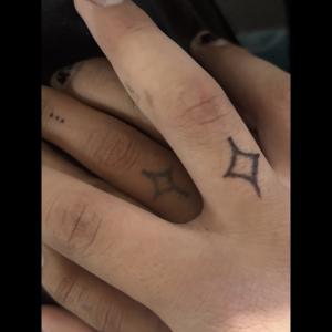 收聽idisgustyou的insecure bastard (feat. gothkross) (Explicit)歌詞歌曲