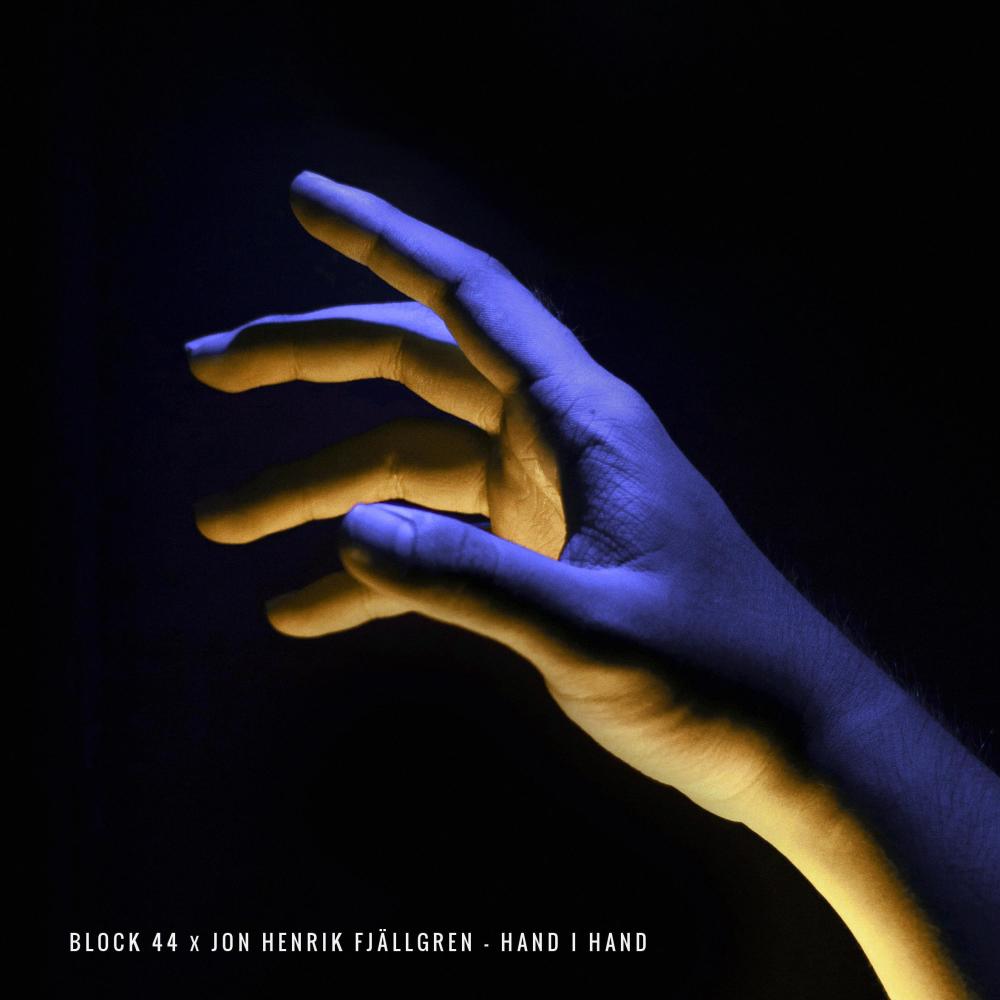 Hand i hand (feat. Jon Henrik Fjällgren) (Explicit)