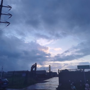 Dengarkan lagu 抖音DJ串烧歌曲专属为你打造 (伴奏) nyanyian 俊俊敲可爱 dengan lirik