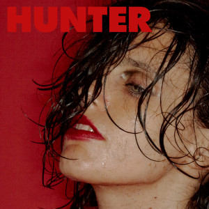 ดาวน์โหลดและฟังเพลง Alpha พร้อมเนื้อเพลงจาก Anna Calvi