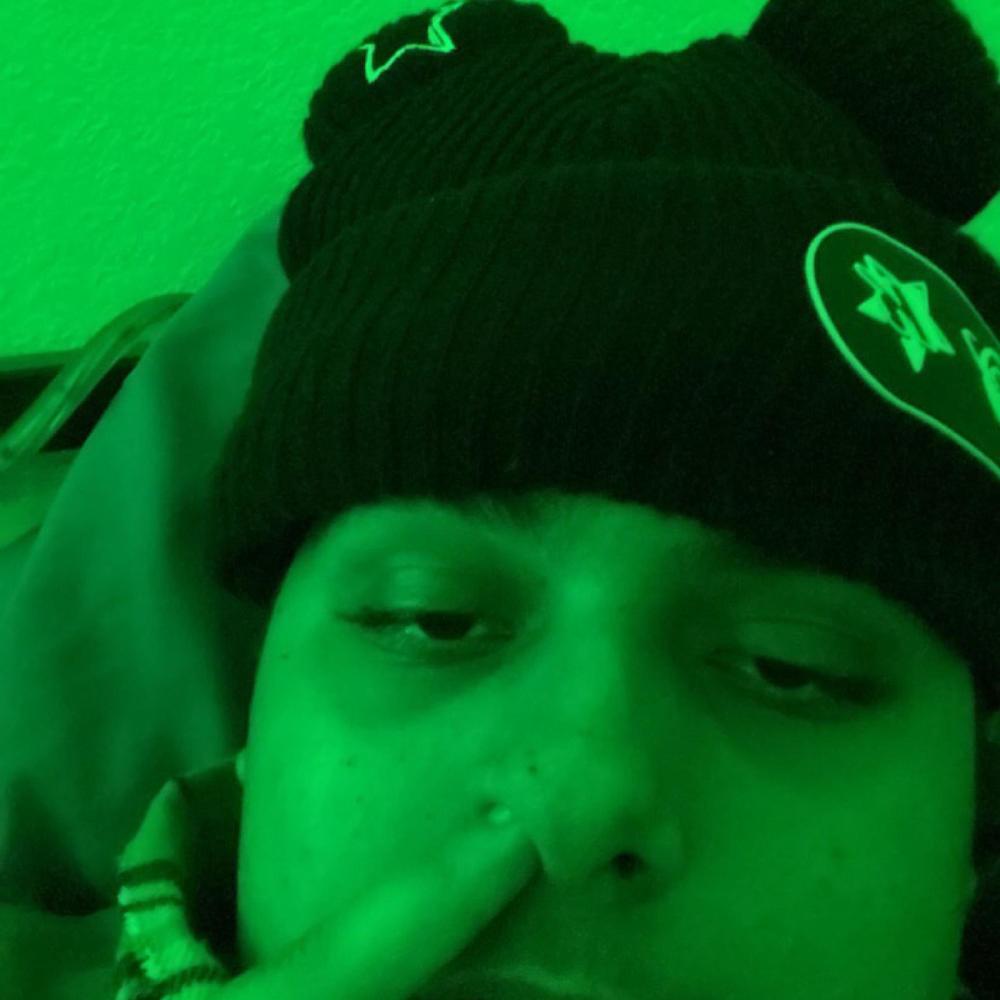 Wakeup (feat. Massiahg) (Explicit)