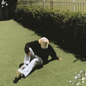 ดาวน์โหลดและฟังเพลง Scents (feat. KXLE) (Explicit) พร้อมเนื้อเพลงจาก Izsa Lucio