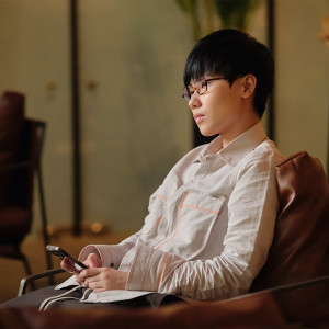 收聽Tien Cookie的Một Chút Quên Em Thôi歌詞歌曲
