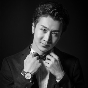 Listen to 飘向你身边 (伴奏) song with lyrics from 生梽恒