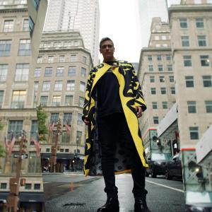 ดาวน์โหลดและฟังเพลง Power พร้อมเนื้อเพลงจาก Ay Lelum