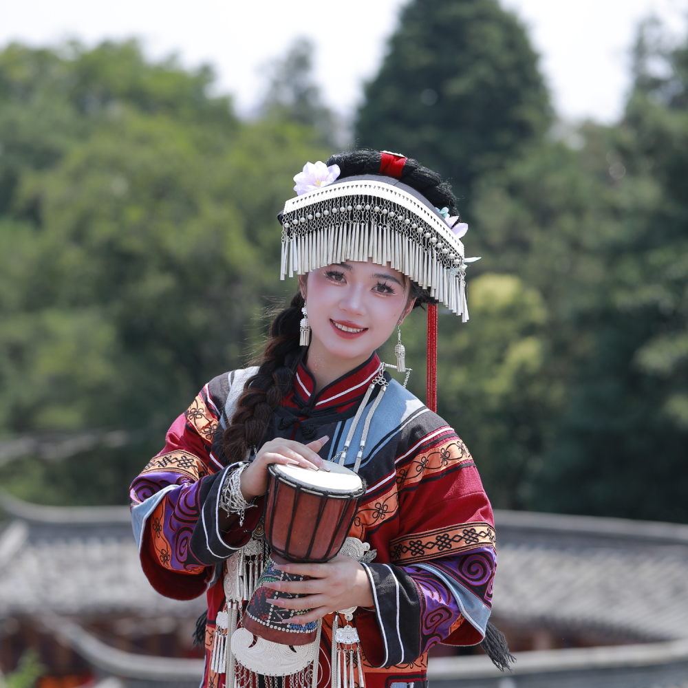 梁小群