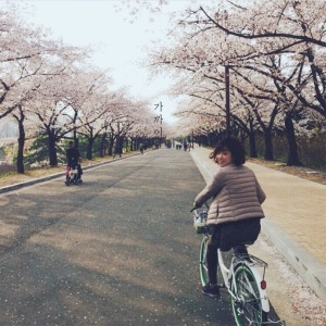 Listen to Closer song with lyrics from 노현우