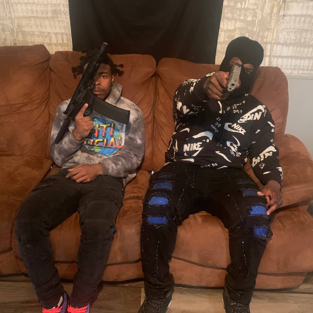 Big threat (feat. Lilrich tay) (Explicit)