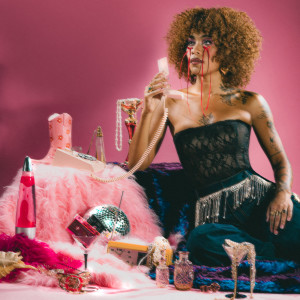 Listen to Hypersensible song with lyrics from Shaïna Pronzola