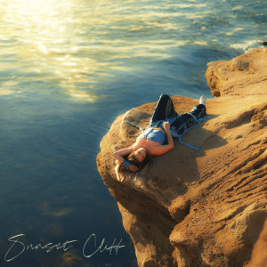 อัลบัม Sunset Cliff ศิลปิน Abrina