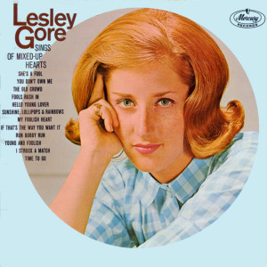 ดาวน์โหลดและฟังเพลง She's A Fool พร้อมเนื้อเพลงจาก Lesley Gore
