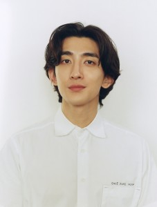 Listen to 사랑의이름으로! (feat. 카리나 of aespa) song with lyrics from Jannabi