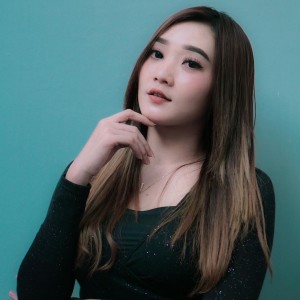 Dengarkan lagu Satru 2 (Full Koplo Pargoy, Live) nyanyian Difarina Indra dengan lirik