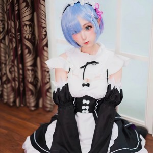 Listen to WeArePerfect (抖音版) song with lyrics from 浪子梦人
