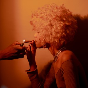 收听THEHONESTGUY的Let's Get Blown歌词歌曲