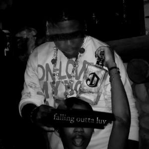 收聽Lu Kae的Why Am I Here (feat. Zoe Slat) (Explicit)歌詞歌曲