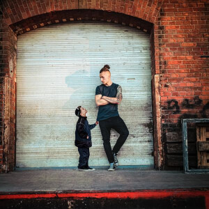 default playlist img