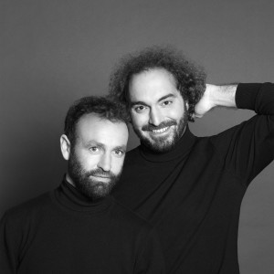 Dengarkan lagu Tout à défendre nyanyian De Grands Enfants dengan lirik