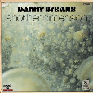 收聽Danny Breaks的Down By Law歌詞歌曲