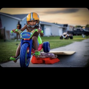 Dengarkan noah i need sleep i have soccer at 10 in the morning (feat. KOAN Sound, Culprate, Doctor P, Cookie Monsta & Rusko) (Explicit) (feat. KOAN Sound, Culprate, Doctor P, Cookie Monsta & Rusko|Explicit) lagu dari Crimson Skipper dengan lirik